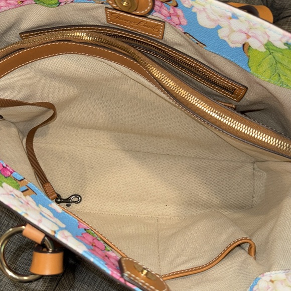 Dooney & Bourke Bag Large Leather Hydrangeas Blue and Pink Floral Tote - Picture 13 of 17
